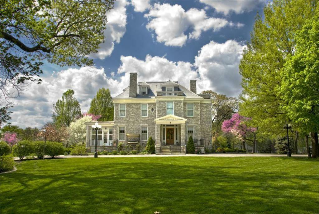 Hawthorn Bed And Breakfast Independence Exteriör bild
